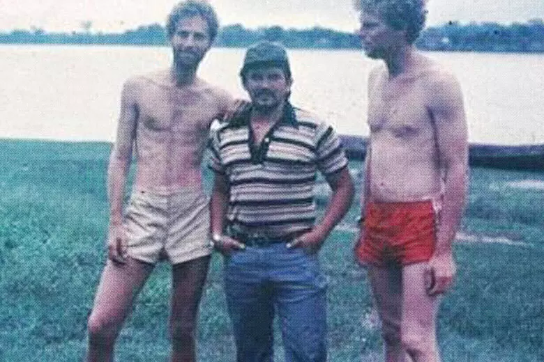10 шокирующих историй выживания: как люди спасались в аду на земле