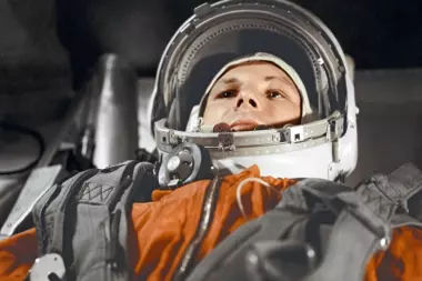 Юрий Гагарин — первый человек в космосе, который улыбался так, что ему верил весь мир
